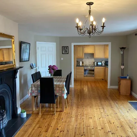 Beautiful & Quiet Countryside Setting In Kinsale * Cork